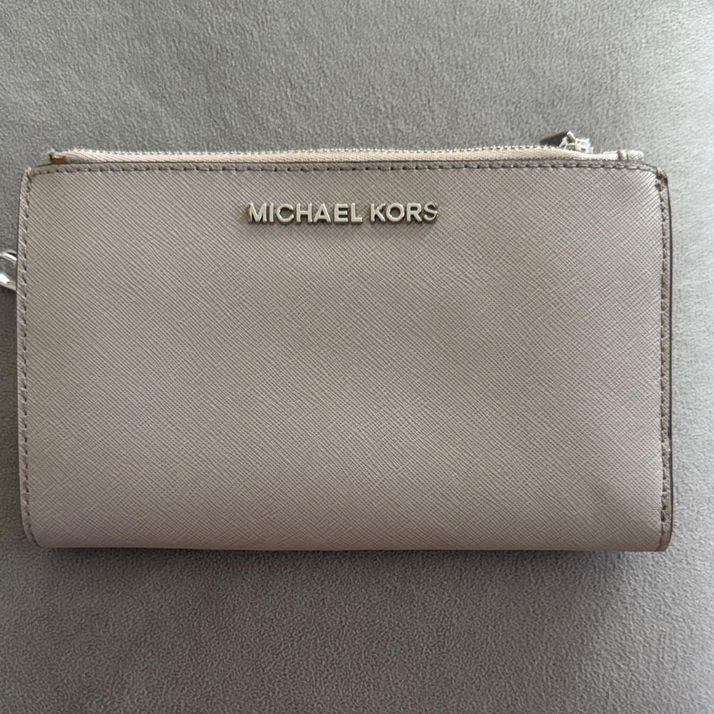 MICHAEL Michael Kors Pebbled Saffiano Zip Wallet in Light Taupe